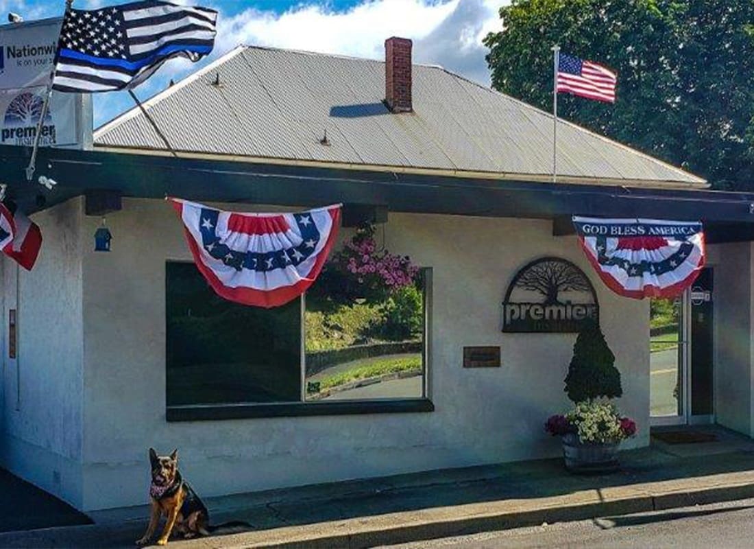 About Our Agency - Front Exterior of the Premier Insurance Group Office in Roseburg, OR